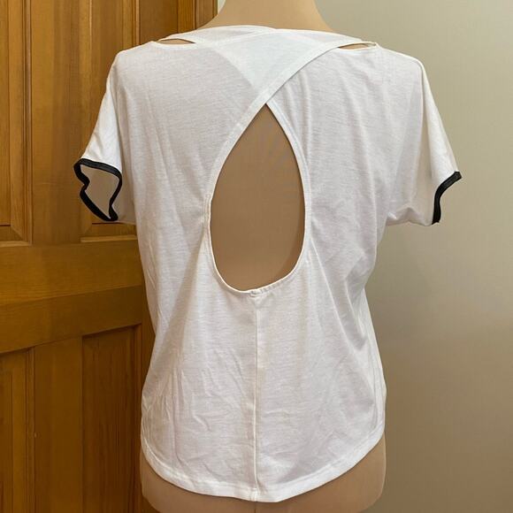 Material Girl Active Semi-Cropped Fierce T-Shirt Size XS - Picture 5 of 7